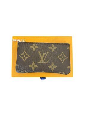 LOUIS VUITTON Monogram Key Pouch Zip Wallet Cles - AUTHENTIC
